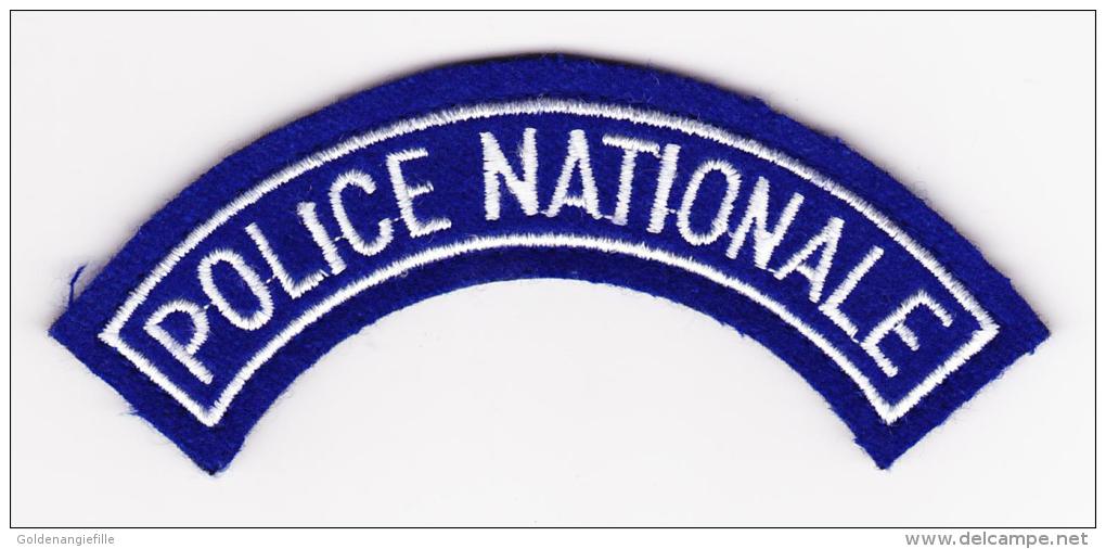 Ecusson Police Nationale " Demi Lune " --- Obsolète --- Pour Collection - Police & Gendarmerie