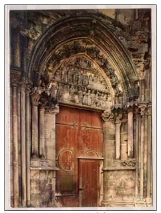 Semur En Auxois , Eglise Notre - Dame , Porte Des Bleds ( XIII° Siecle ) - Eglises Et Cathédrales