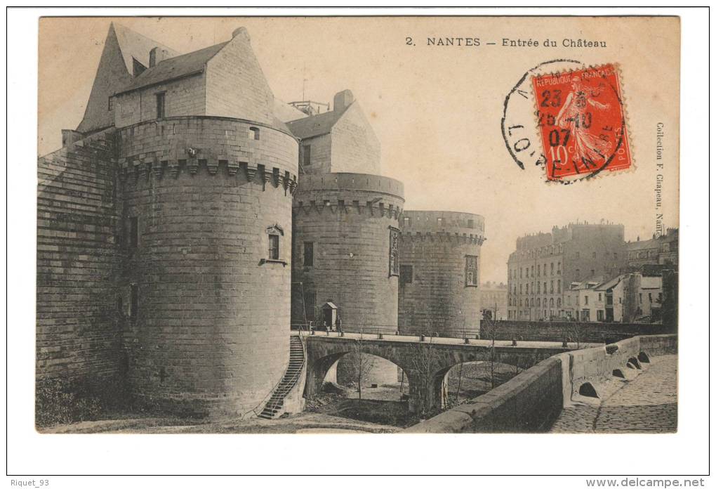 2 - NANTES - Entrée Du Château - Nantes