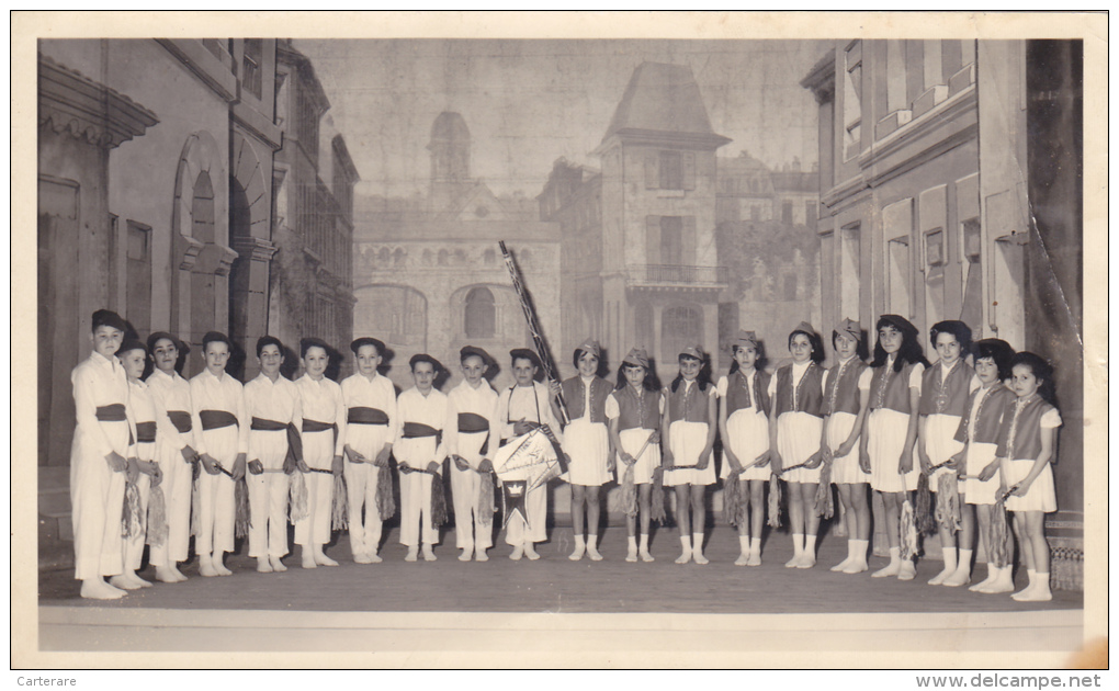 MONACO EN 1930,FETE DES ENFANTS,SPECTACLE,MAJORETTE,JUIN,FETE DE FIN  D´ANNEE - Places