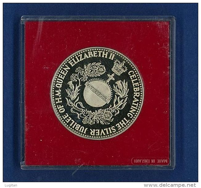 MEDAGLIA - 1952 - 1977 - SILVER JUBILEE - ANNO 1977 - H.M. QUEEN ELISABETH II - PROOF EDITION - Royal/Of Nobility