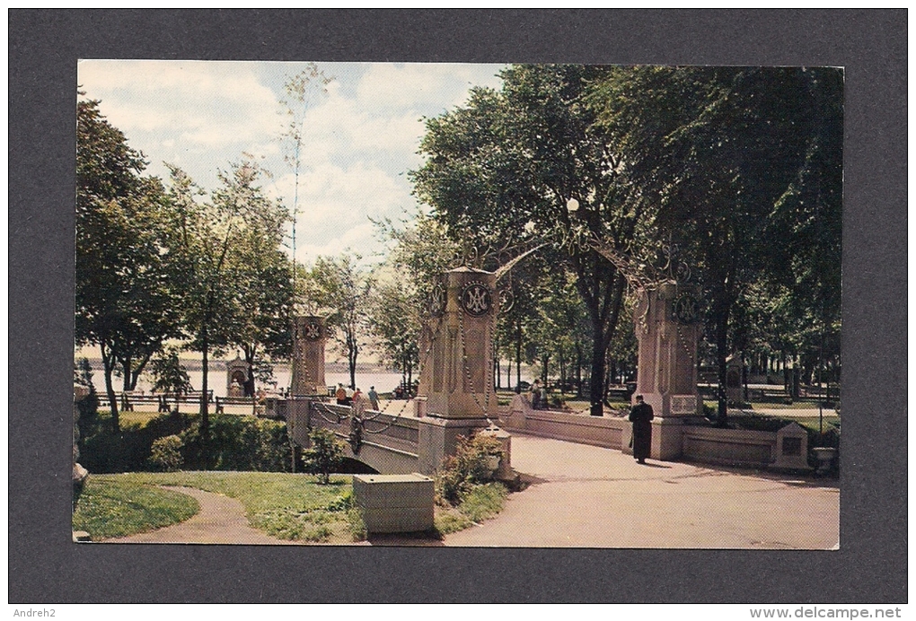 QUÉBEC - NOTRE-DAME DU CAP - CAP DE LA MADELEINE - ÉGLISE - LE PONT DES CHAPELETS - NOTRE DAME DU TRÈS SAINT ROSAIRE - Trois-Rivières