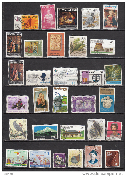 NOUVELLE ZELANDE LOT DE 31 TIMBRES OBLITERES DIFFFERENTS - Lots & Serien