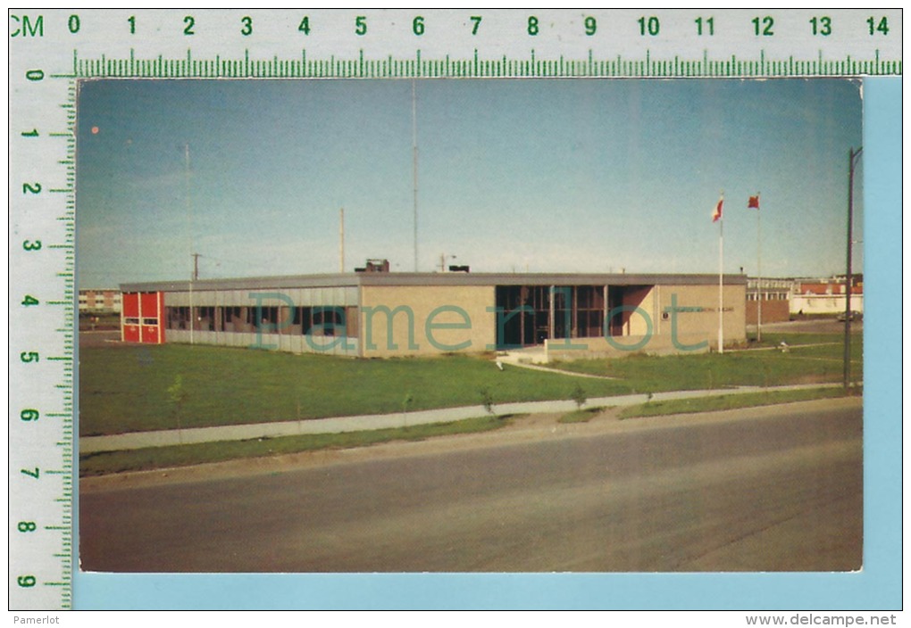 Thompson Manitoba Canada  ( Municipal Building ) Post Card Carte Postale - Thompson