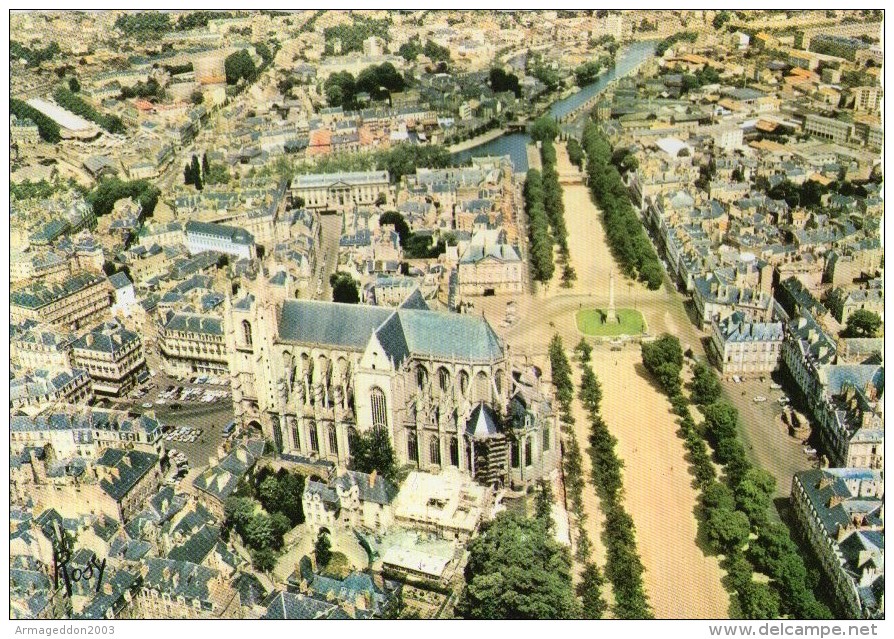 H51 /  DEPT 44 CPSM DENTELLE 1960 NANTES VUE AERIENNE / NEUVE - Nantes