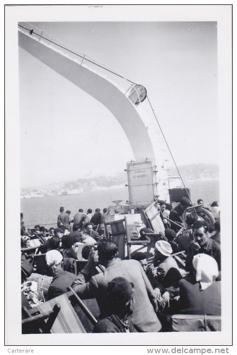 ALGERIE,réfugiés,france Colonie,MAGHREB,avant Indépendance,pont Du Ville D´alger Pendant La Traversée,marseille Au Loin, - Places