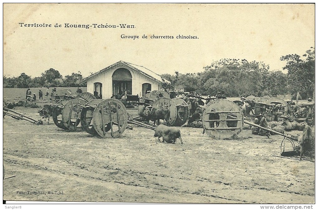 - INDO-CHINE -  ANNAM  - TERRITOIRE De KOUANG-TCHEOU- WAN -  Groupe De Charrettes Chinoises - Viêt-Nam