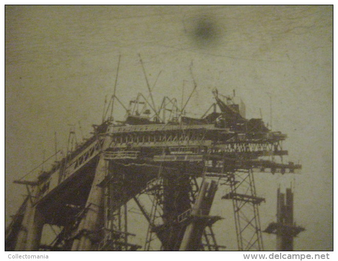 1889 :  2 Real Photo Cabinet Albumen - During Building The  FORTH  Giant Bridge, Viaduct - United Kingdom - Scotland - Trains