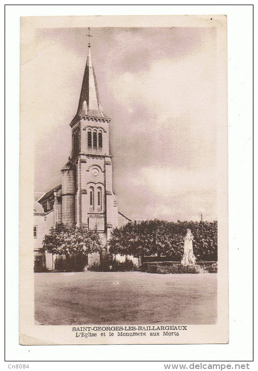 ST GEORGES LES BAILLARGEAUX - 86 - EGLISE ET LE MONUMENT AUX MORTS - Saint Georges Les Baillargeaux