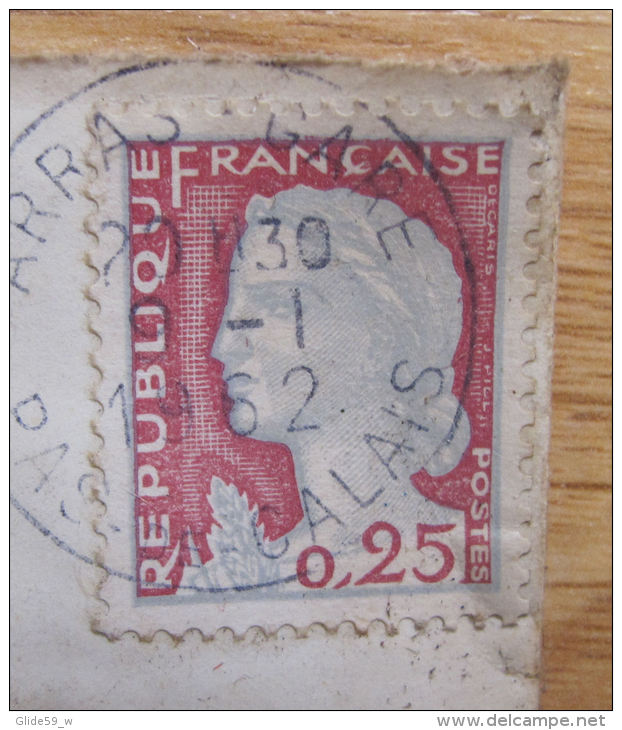 Lot De 28 Enveloppes Affranchies Avec Timbres Français De 1957 à 1963 Et 1966 - 1921-1960: Periodo Moderno