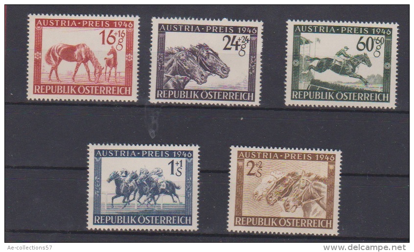 AUTRICHE //   1946 // Grand Prix Hippique // N 648-652  //  Neuf**  //  Côte 17€ - Unused Stamps