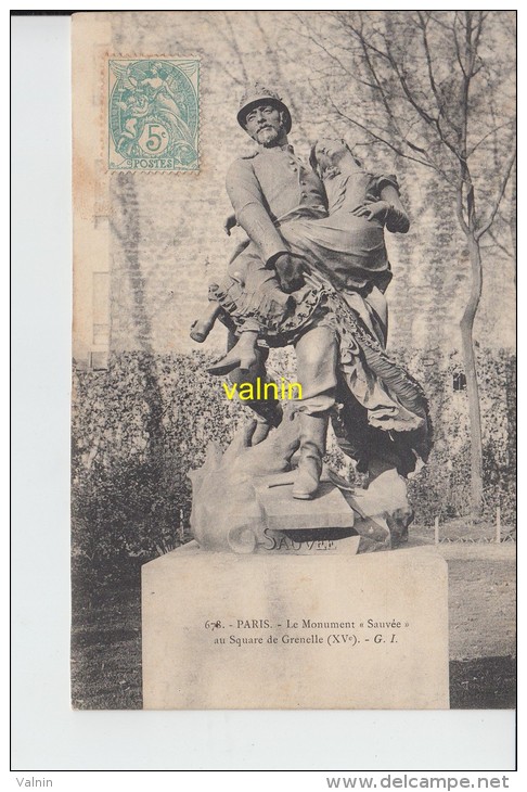 PARIS   Le Monument   Sauvée Au Square De Grenelle - Paris (15)