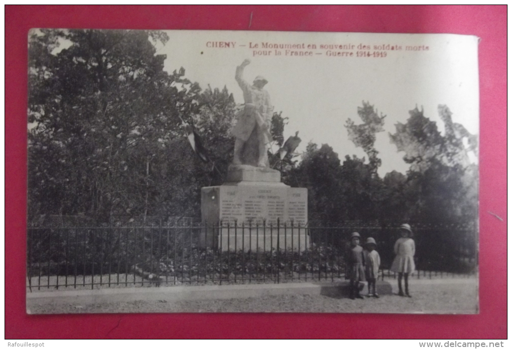 CP Cheny Le Monument En Souvenir Des Soldats Morts Pour La France - Cheny