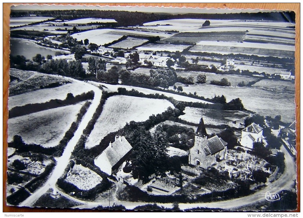 Cpsm BARNAY 71 Vue Aérienne De L' Eglise Et De La Mairie - Perspective De Barnay Dessous - Other & Unclassified