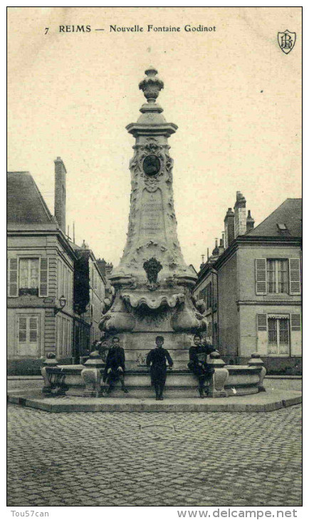 REIMS - MARNE  - (51) - PEU COURANTE CPA ANIMEE. - Reims