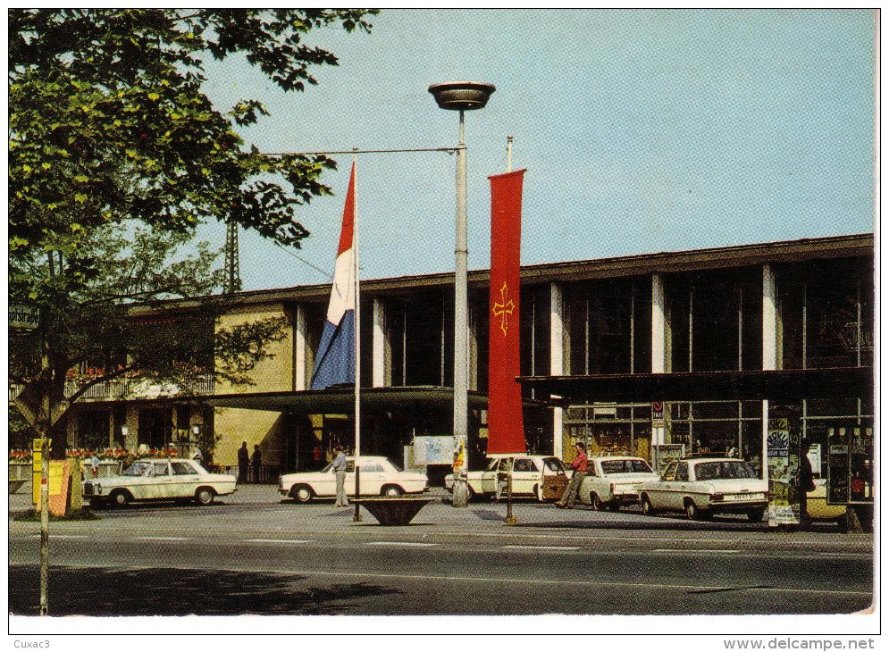 Allemagne - Heilbronn/nekar - Bahnhof - Voitures Mercedes - - Heilbronn