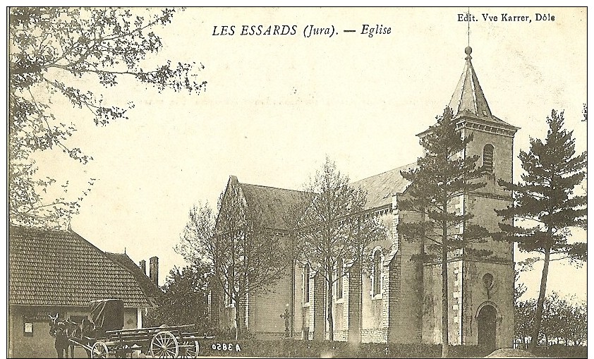 LES ESSARDS (39) LA PLACE ET L'EGLISE - Otros & Sin Clasificación