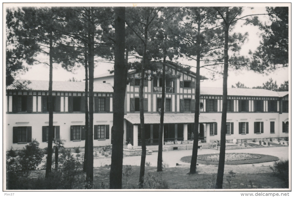 ARCACHON - "Beau Séjour" - Suite de 8 Cartes Photos + 2 Documents - Maison de Repos de la Banque de France