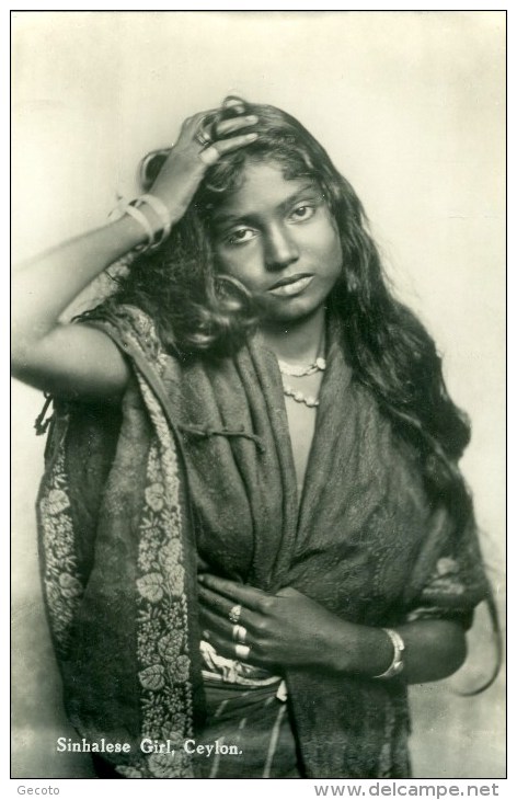 Sinhalese Girl - Sri Lanka (Ceylon)