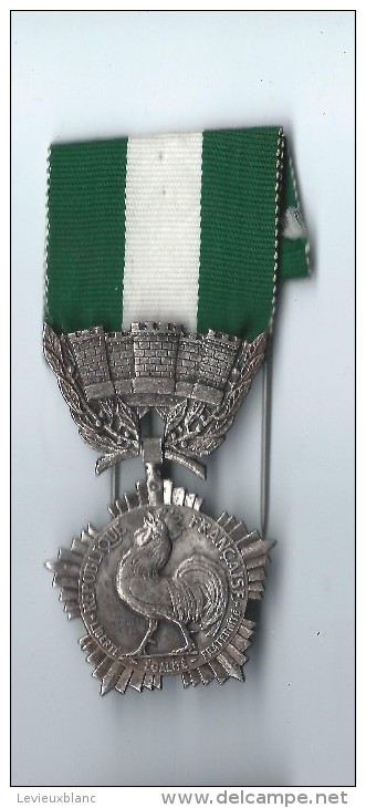 Médaille D'Honneur Départementale Et Communale /Argent/20 Ans De Service/France/ Entre 1945 Et 1987   D395 - France