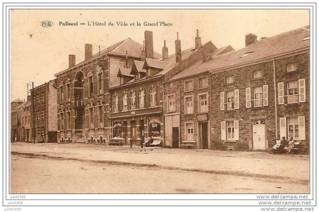 PALISEUL ..--  L´ Hôtel De Ville Et La Grand´ Place . 1931 Vers MONT - DE - MARSAN . Voir Verso . - Paliseul