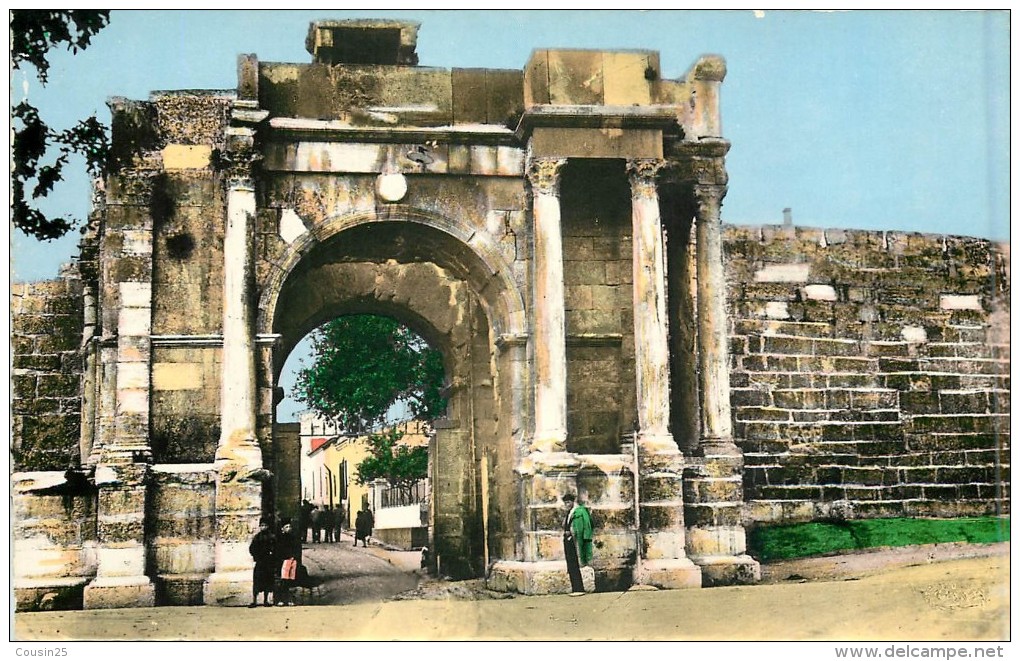 ALGERIE - TEBESSA - Porte Caracalla - Tebessa