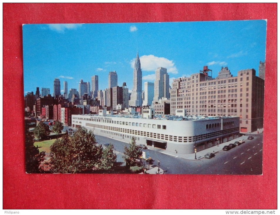 East Side Airlines Terminal In Foreground  Not Mailed ----- Ref 1157 - Manhattan