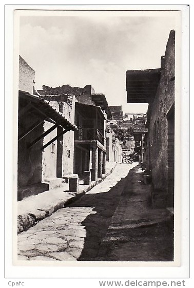 Italie - Ercolano, Fronte Di Case Sul III Cardine - Ercolano