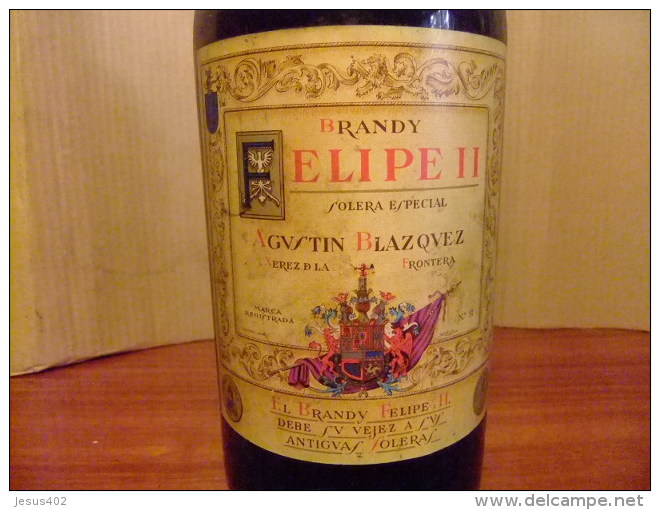 BRANDY FELIPE II BOTELLA DE 2 1/4 LITROS VINTAGE - Licor Espirituoso