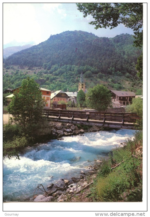 Vallouise : Le Village Léglise Le Pont Sur Le Torrent (francou) - Autres & Non Classés