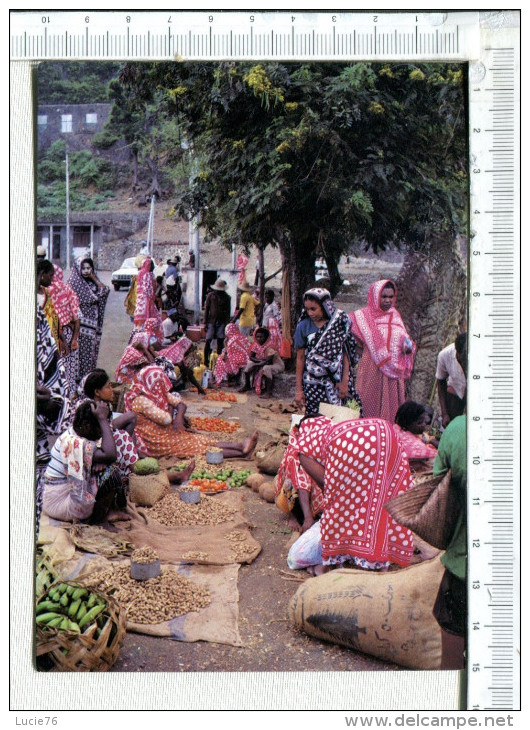 COMORES  -  ANJOUAN  -  Le Marché - Comorre