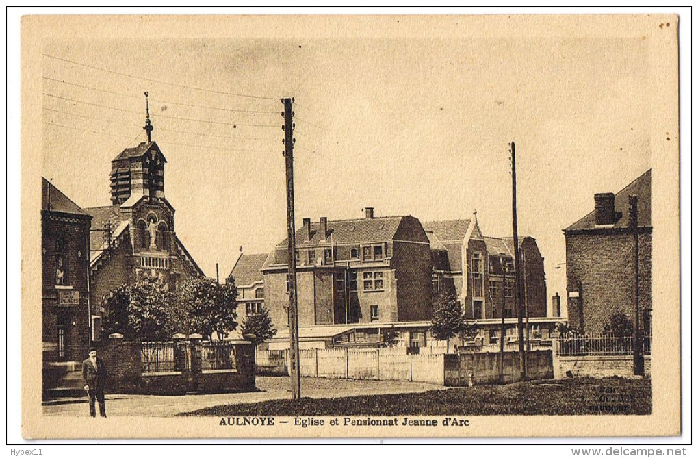 Aulnoye église Et Pensionnat Jeanne D'arc Animée Bon état Peu Commune 1933 - Aulnoye