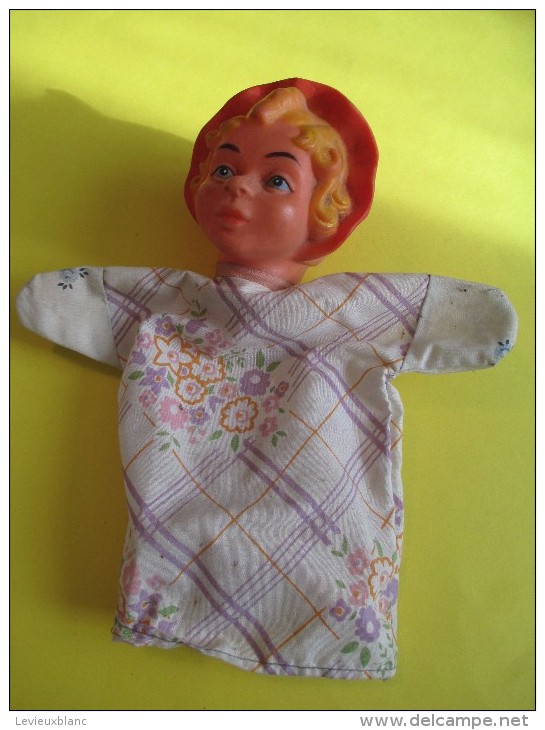 Marionnette/Chaperon Rouge R   / En Caoutchouc Mou  /Vers 1960      JE78 - Toy Memorabilia