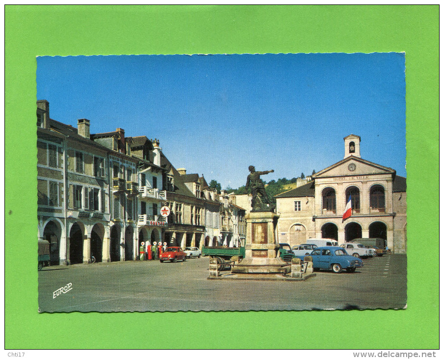 NAY EN BEARN   1960    PLACE DE LA REPUBLIQUE AVEC COMMERCE POMPE A ESSENCE       CIRC  OUI   / EDIT - Autres & Non Classés