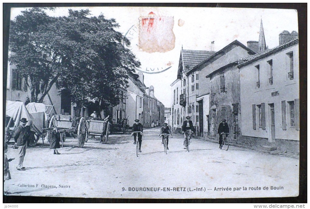 BOURGNEUF EN RETZ Arrivée Par La Route De Boin (animée, Velo, Attelages, Charettes) - Bourgneuf-en-Retz