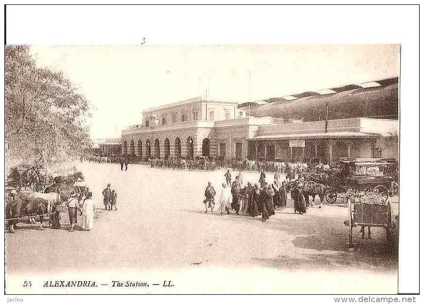 EGYPTE ALEXANDRIE LA GARE  ,PERSONNAGES,EXTERIEURE REF 16783 - Alexandria