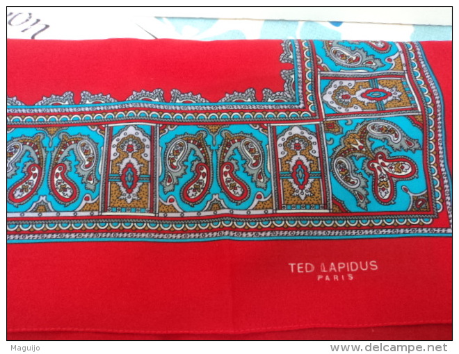 TED LAPIDUS "  FOULARD SIGLE" 38 CM X 8 CM      LIRE  &  VOIR!! - Mignon Di Profumo Donna (senza Box)