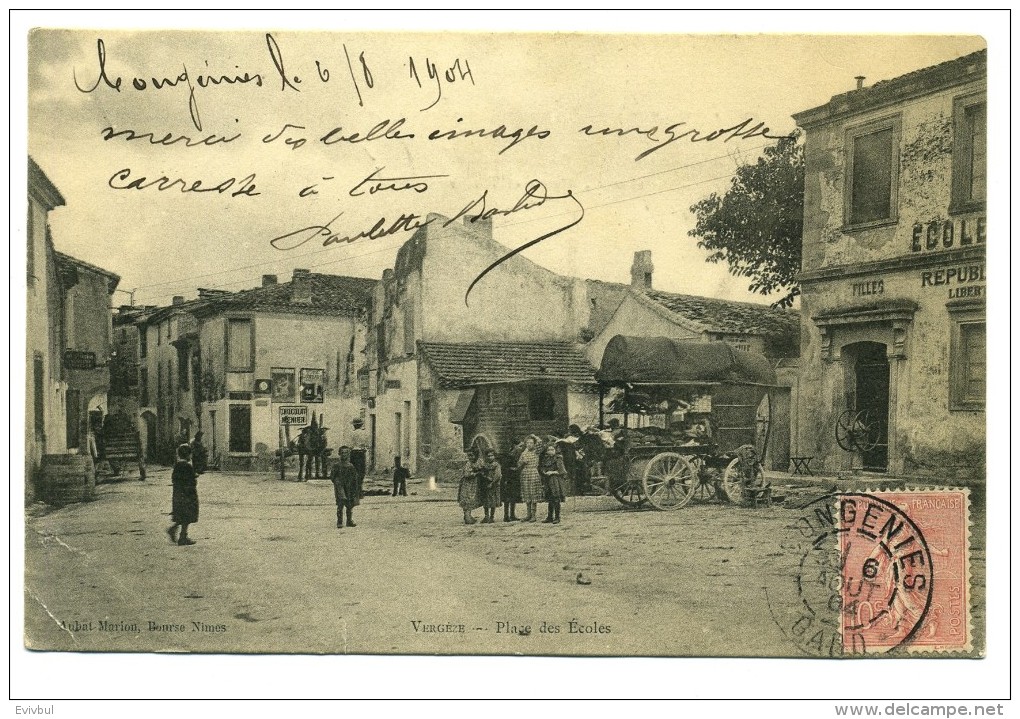 Carte Postale Ancienne 1904 Vergeze  (30) Place Des Ecoles Animée - Vergèze