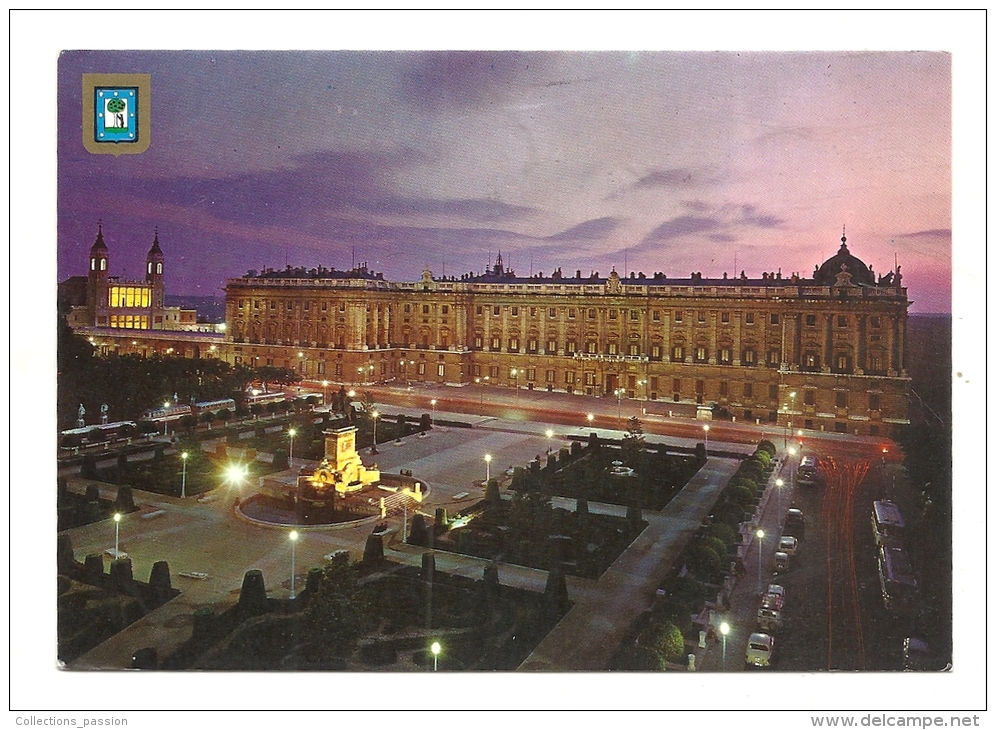 Cp, Espagne, Madrid, Place D'Orient Et Palais Royal, Voyagée 1982 (non Oblitérée) - Madrid