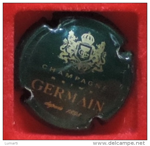 Capsule De Champagne -  Germain  - N°: 24 - Depuis 1898 - Vert Foncé Et Or  . - Germain