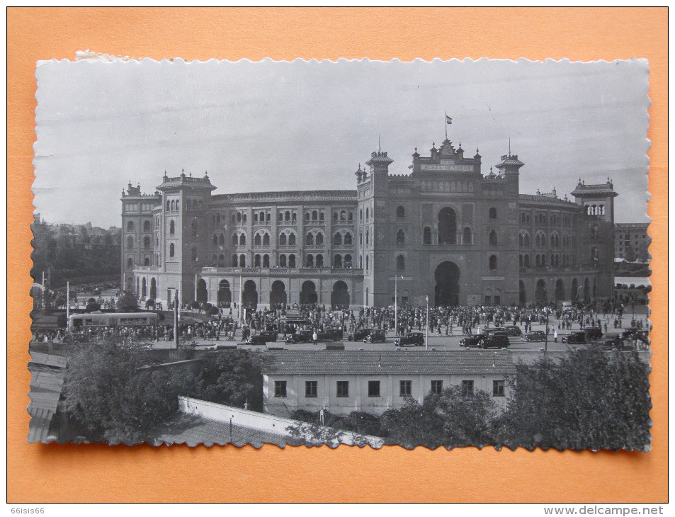 Cp ,madrid, Espagne, Place Des Toros.... - Madrid