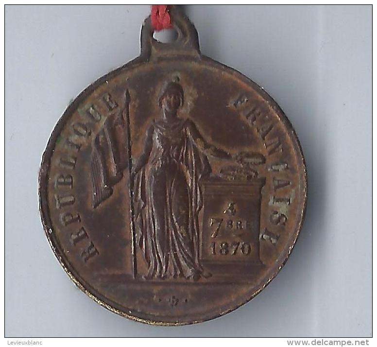 Petite Médaille Cuivre / République Française/Trochu-Arago-crémieux-Favre -etc/1870        NAP10 - Avant 1871