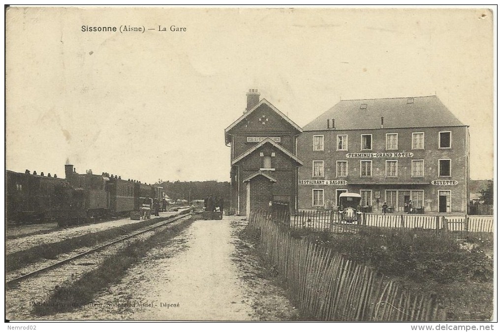 SISSONNE - La Gare (circulée) - Sissonne