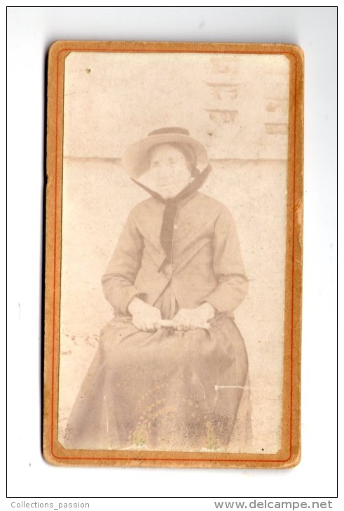 Photographie , 10.5 X 6.5 Cm , FEMME , Voir Recto , 2 Scans - Personnes Identifiées