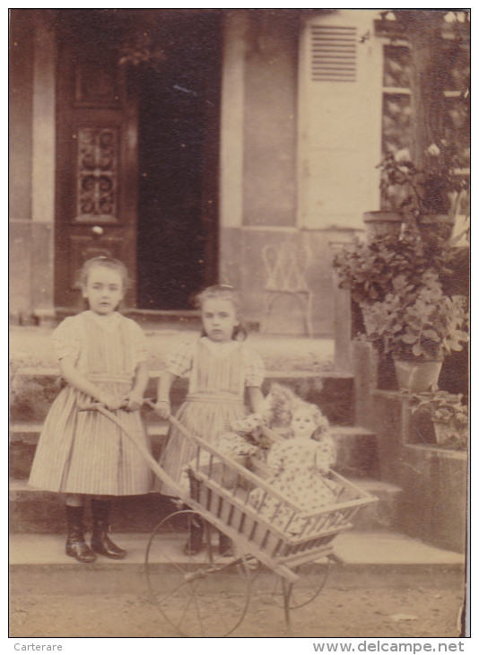 Photo Originale Ancien,1880,début De La Photographie,famille Lyonnaise,DURRSCHMIDT,soe Urs,enfant,filles,fillett E,poupé - Places