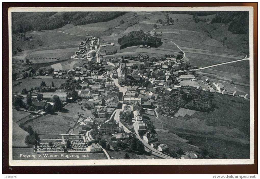 CPSM Non écrite Allemagne FREYUNG V.w.vom Flugzeug Aus Vue Aérienne - Freyung