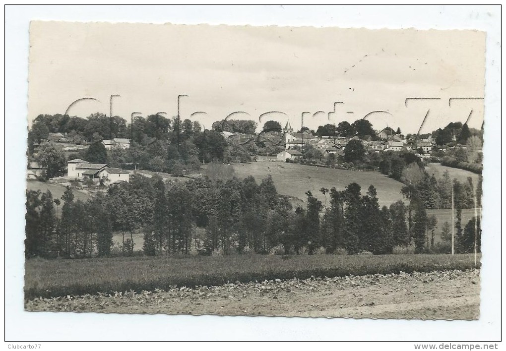 Oradour-sur-Vayres  (87) :Vue Générale Prise D´un Chemin  En 1950  PF. - Oradour Sur Vayres