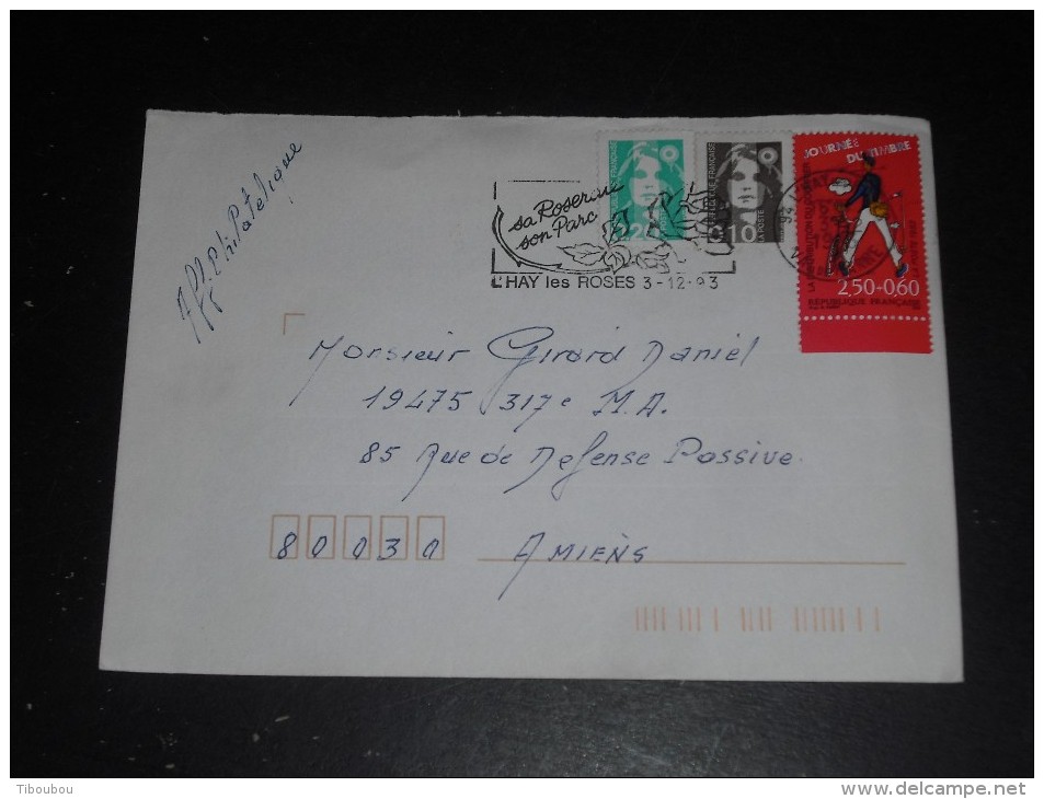 LOT FRANCE AVEC YT 2792 2793 BORD DE FEUILLE VIGNETTE CARNET - JOURNEE TIMBRE JACQUES TATI FACTEUR CINEMA JOUR DE FETE - - Storia Postale