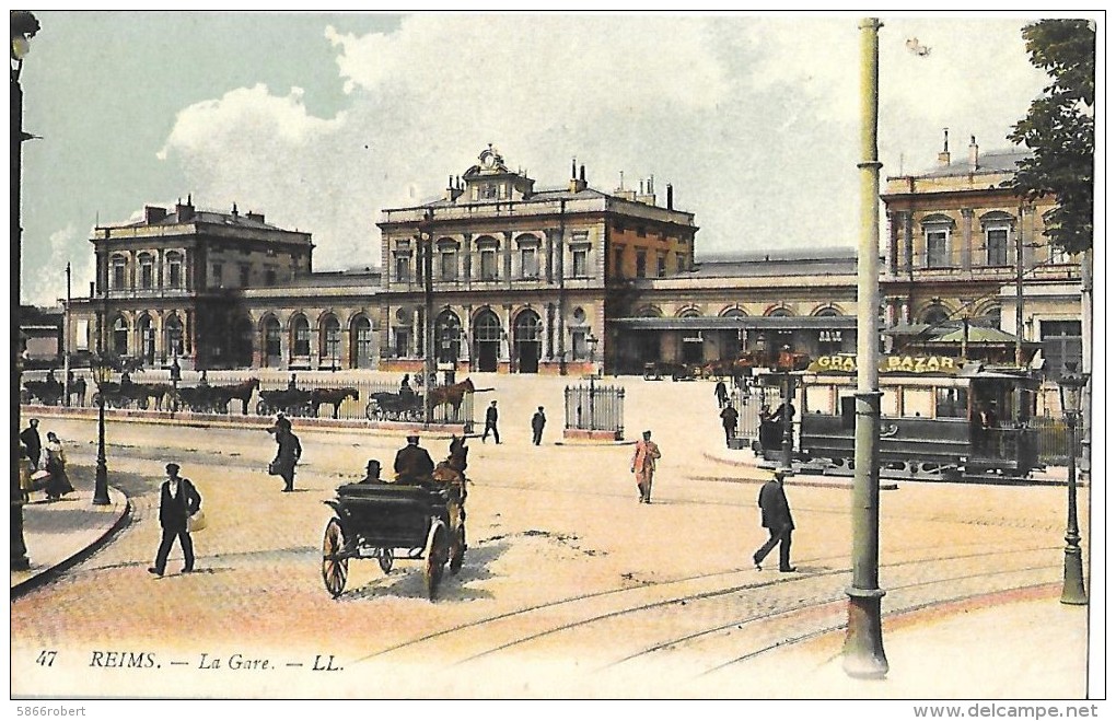 CARTE POSTALE ORIGINALE ANCIENNE COULEUR : REIMS  LA GARE  TRAMWAY ANIMEE MARNE (51) - Stazioni Senza Treni