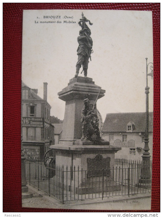 BRIOUZE (orne), Le Monument Des Mobiles - Briouze